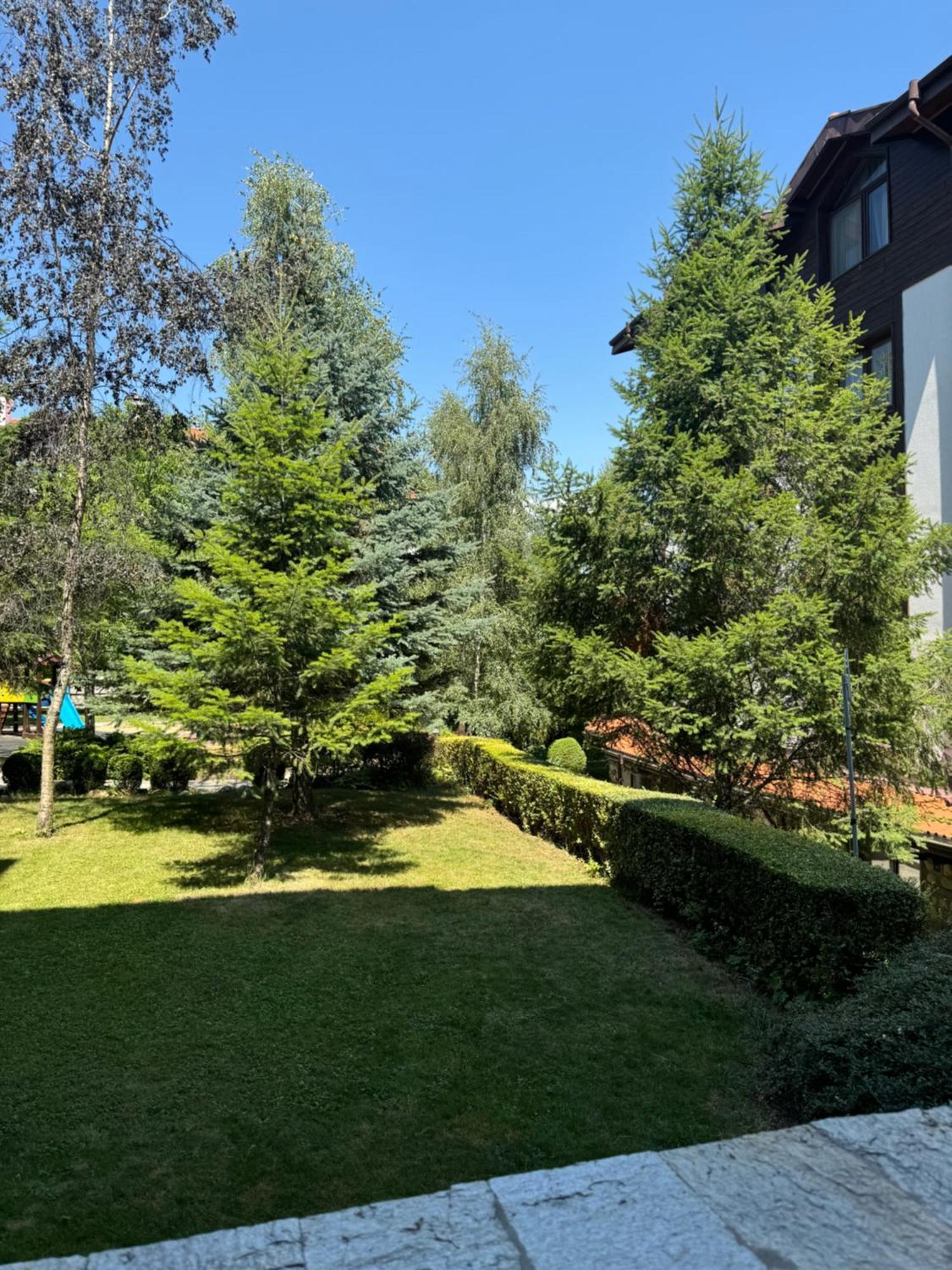 2-Bedroom, 2-Bathroom With Fireplace And Garden At Winslow Infinity Bansko Bagian luar foto