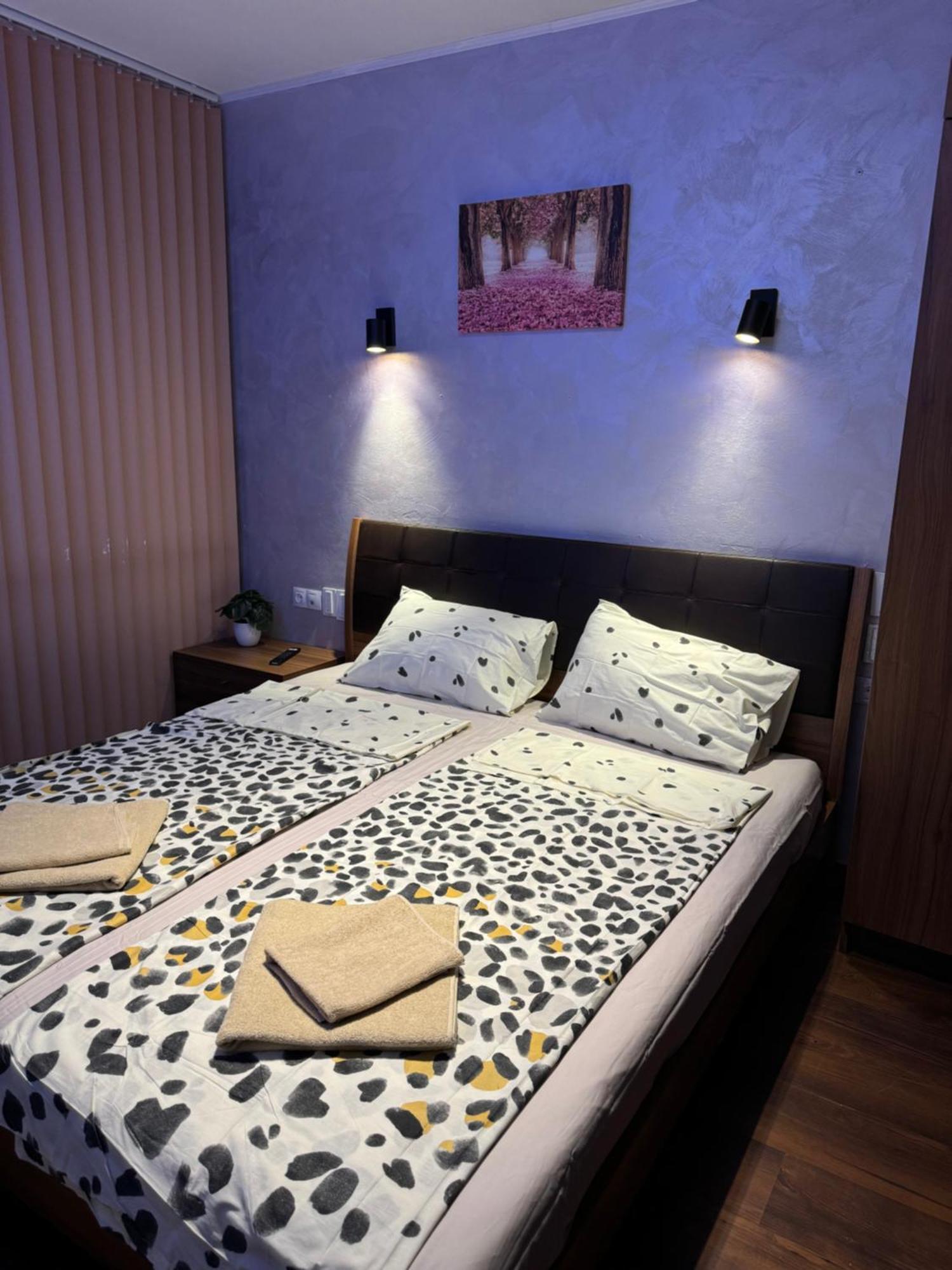 2-Bedroom, 2-Bathroom With Fireplace And Garden At Winslow Infinity Bansko Bagian luar foto